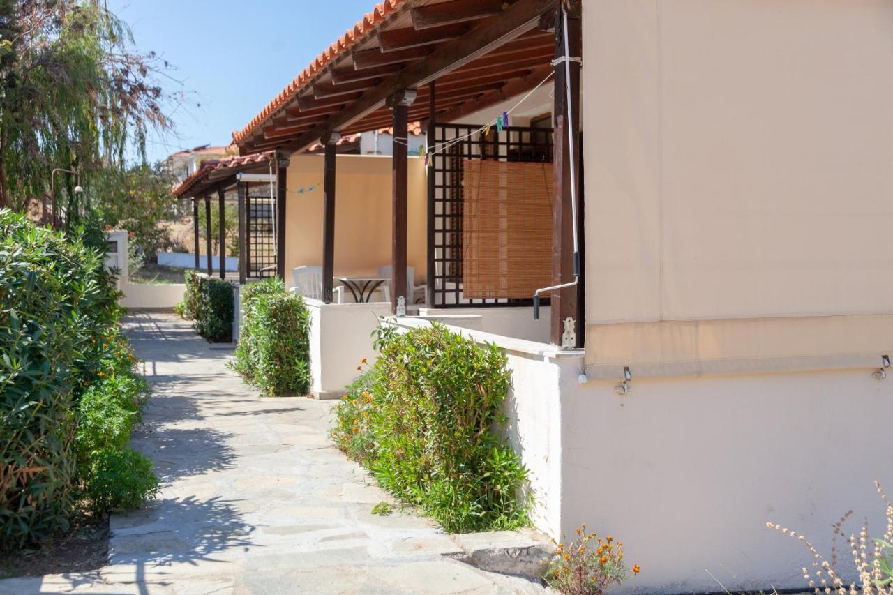 Athina Apartments Palaiopoli  Exterior photo