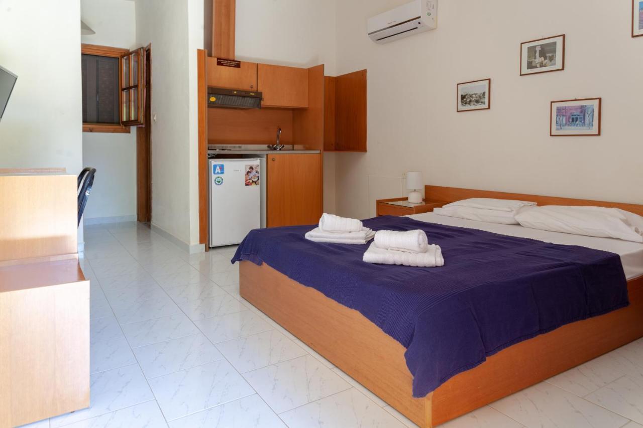 Athina Apartments Palaiopoli  Exterior photo