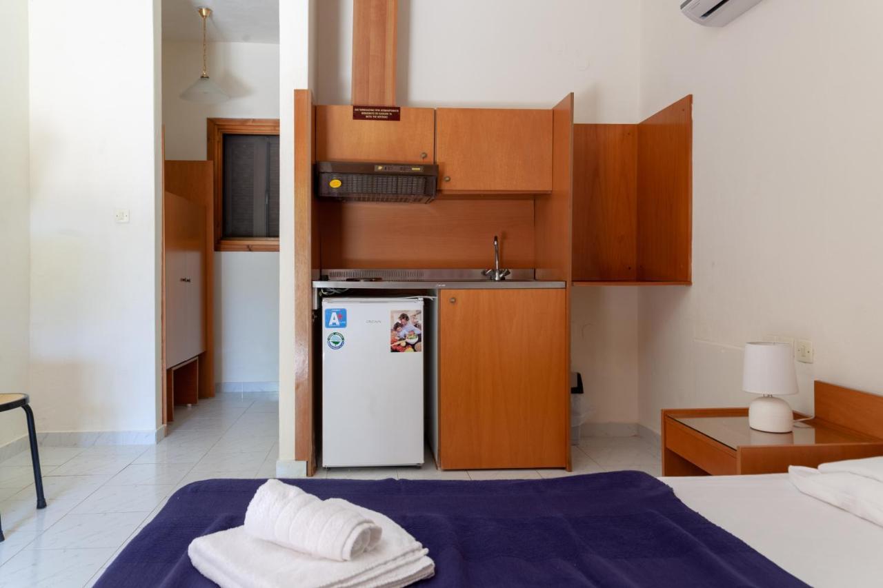 Athina Apartments Palaiopoli  Exterior photo